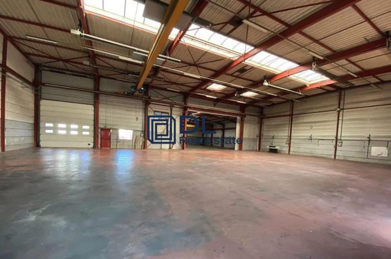 Entrepôt à louer à Combs-la-Ville - 1 276 m²