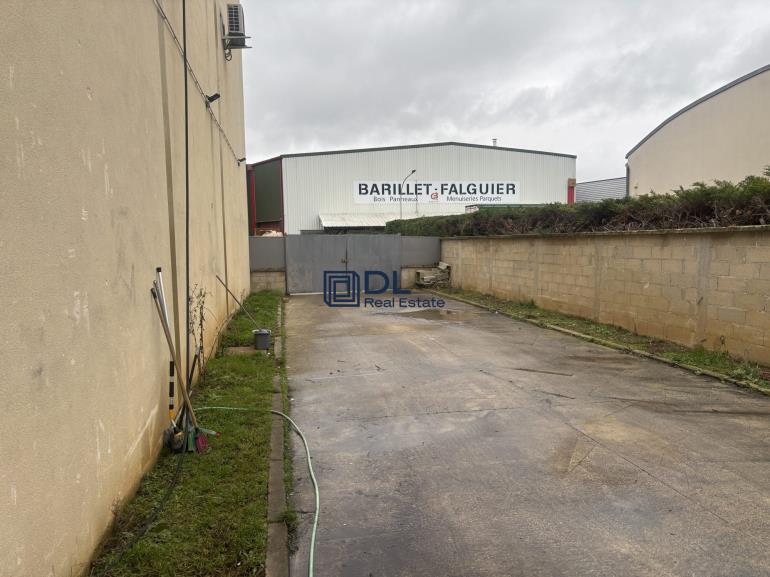 Entrepôt à louer à Crosne - 290 m²