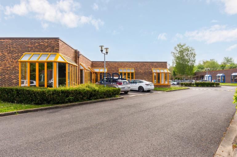 Entrepôt à louer à Croissy-Beaubourg - 1 459 m²