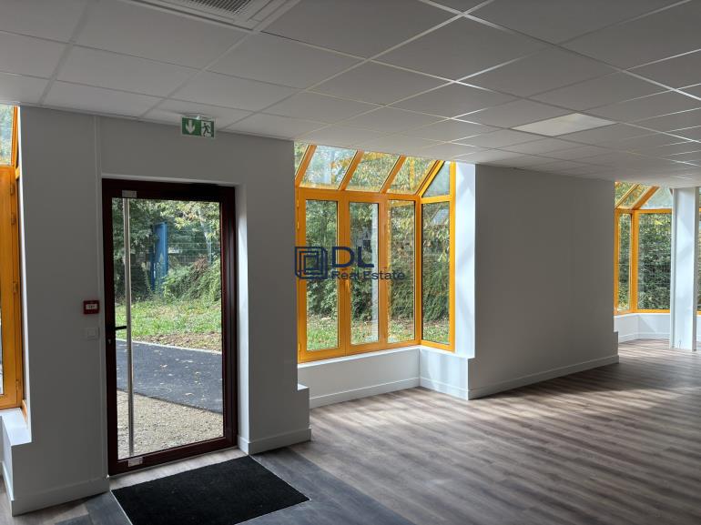 Entrepôt à louer à Croissy-Beaubourg - 1 459 m²