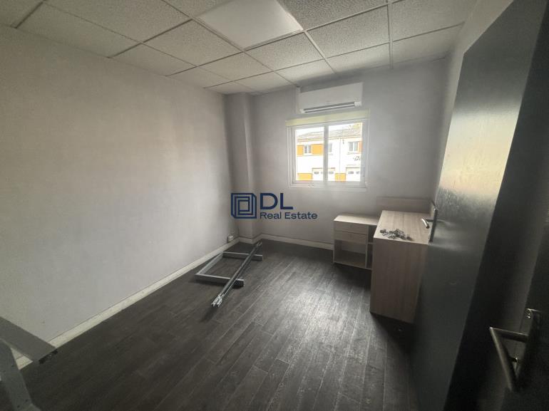 Entrepôt à louer à Queue-en-Brie - 190 m²