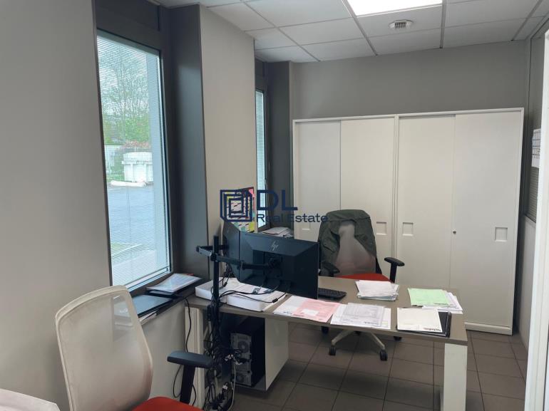 Entrepôt à vendre à Chelles - 2 715 m²