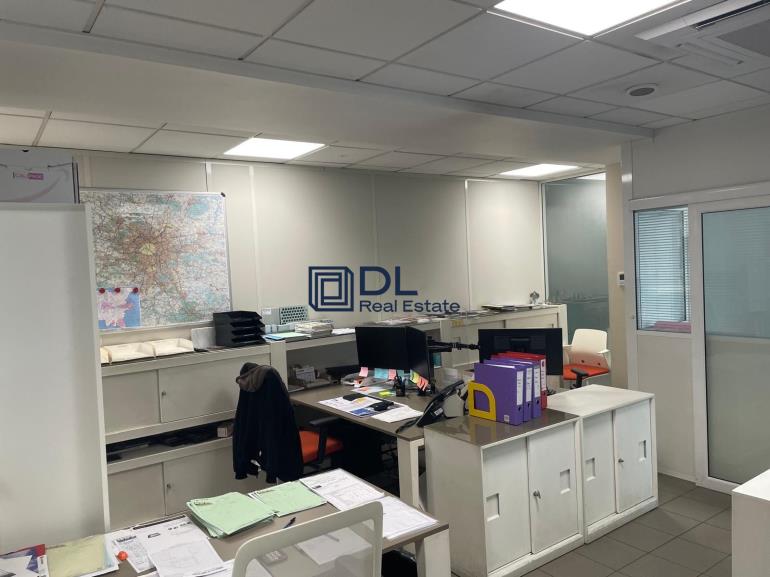 Entrepôt à vendre à Chelles - 2 715 m²