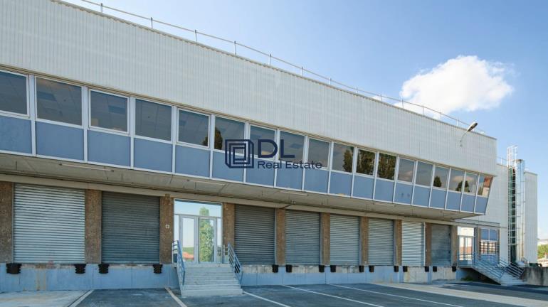 Entrepôt à louer à Noisy-le-Sec - 2 098 m²