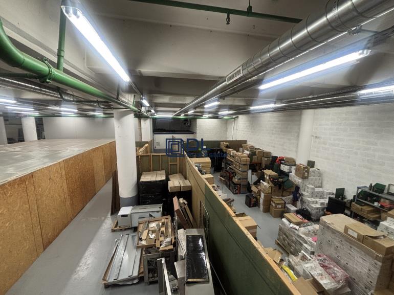 Entrepôt à vendre à Bagnolet - 1 218 m²