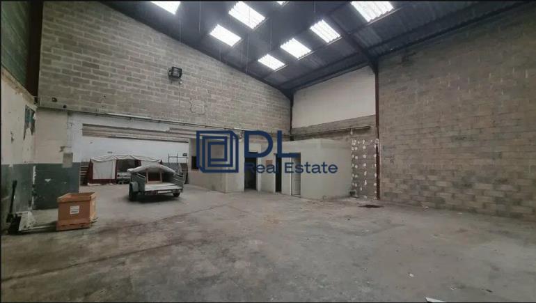 Entrepôt à louer à Roissy-en-Brie - 482 m²