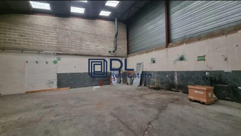 Entrepôt à louer à Roissy-en-Brie - 482 m²