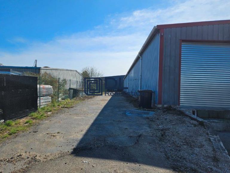 Entrepôt à vendre à Meaux - 1 000 m²