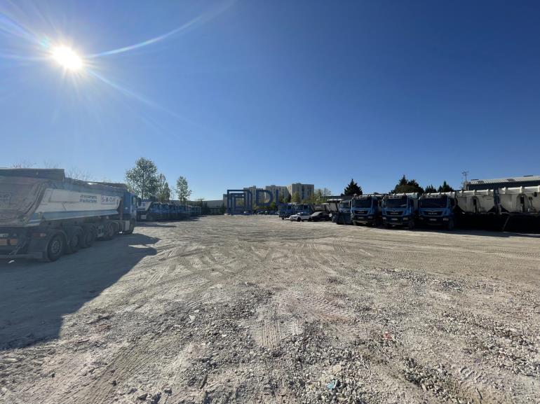 Entrepôt à louer à Garges-lès-Gonesse - 0 m²