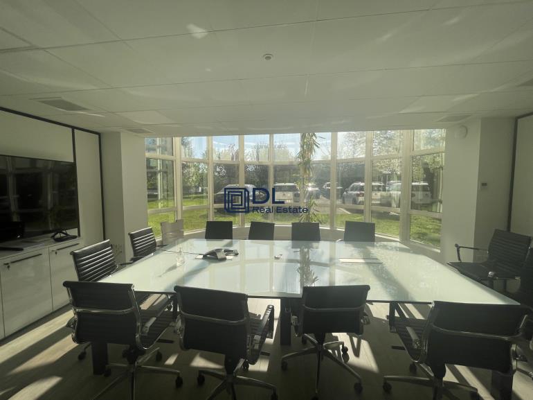 Entrepôt à louer à Garges-lès-Gonesse - 1 700 m²