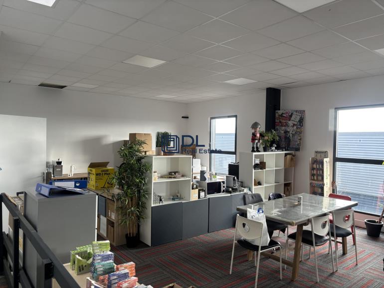 Entrepôt à louer à Courtry - 300 m²