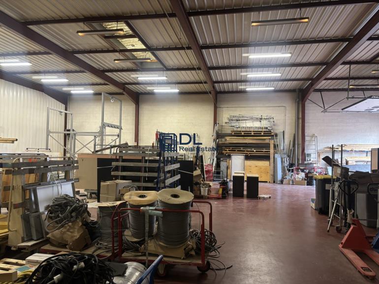 Entrepôt à louer à Draveil - 675 m²