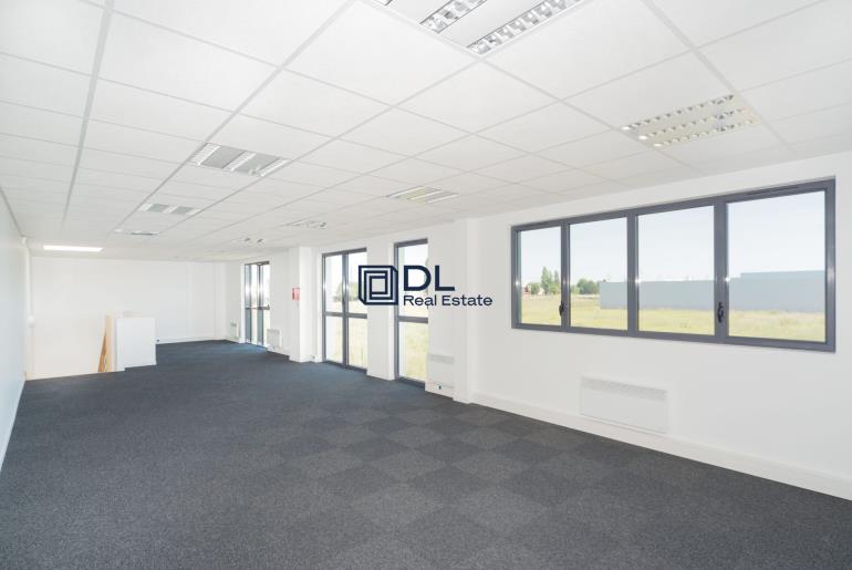 Entrepôt à vendre à Lieusaint - 1 105 m²