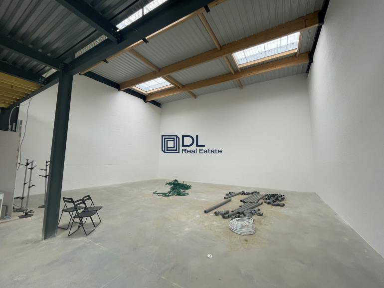 Entrepôt à vendre à Lieusaint - 1 105 m²
