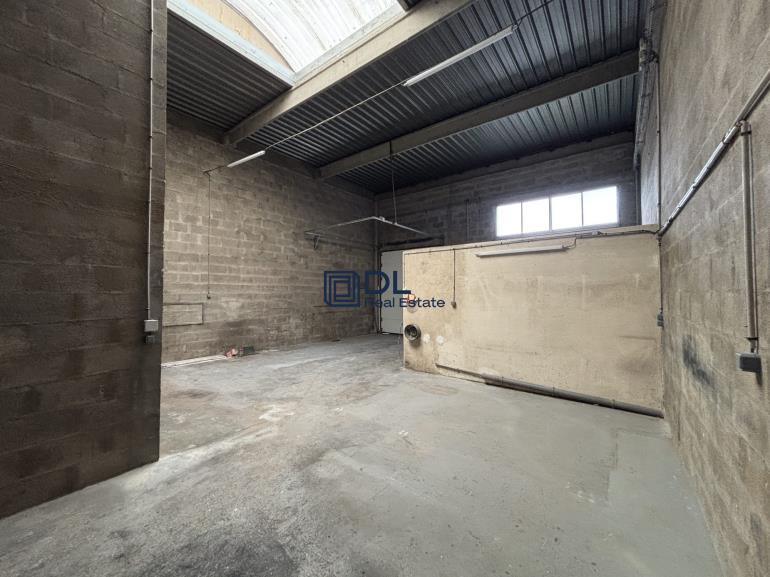 Entrepôt à louer à Valenton - 115 m²
