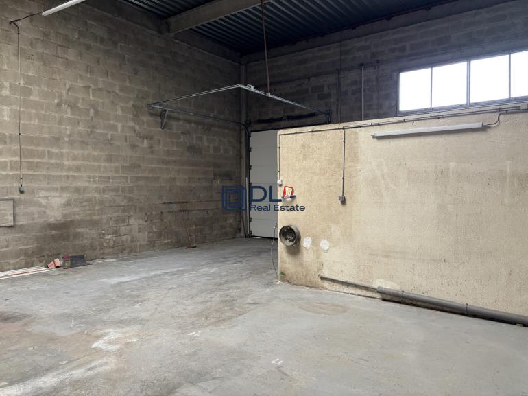 Entrepôt à louer à Valenton - 115 m²