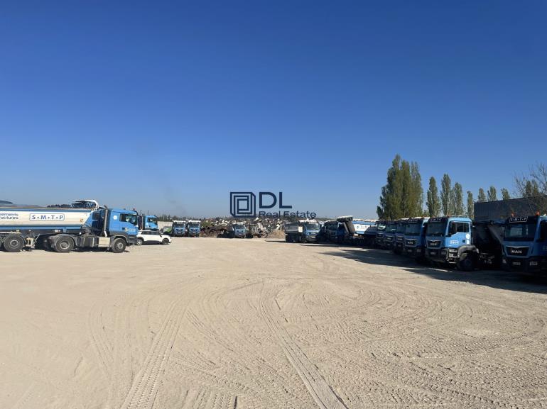 Terrain à louer à Garges-lès-Gonesse - 12 752 m²