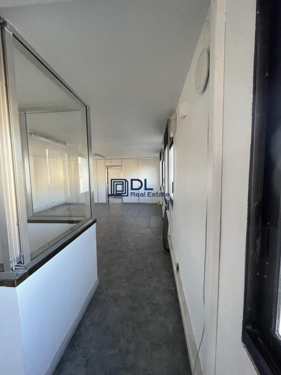 Entrepôt à louer à Thiverval-Grignon - 8 900 m²