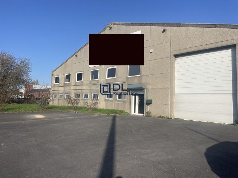 Entrepôt à vendre à Lesquin - 1 000 m²