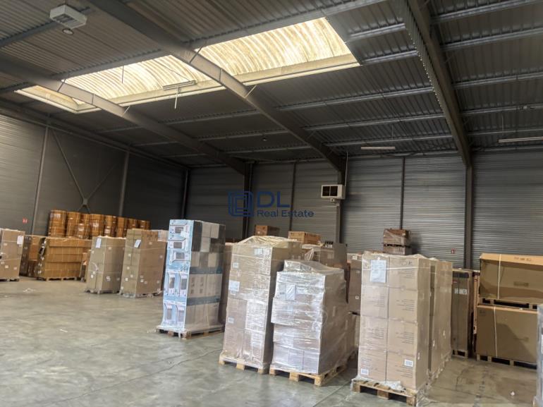Entrepôt à vendre à Santeny - 5 400 m²