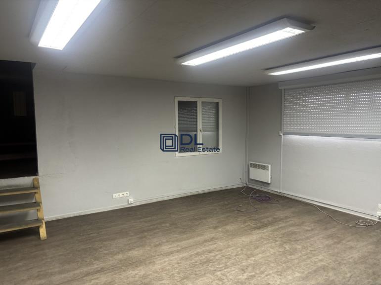 Entrepôt à vendre à Santeny - 5 400 m²