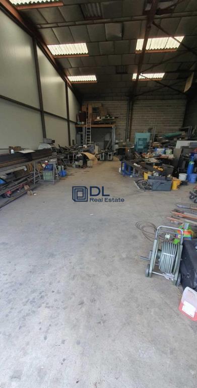 Entrepôt à vendre à Le Perray-en-Yvelines - 300 m²