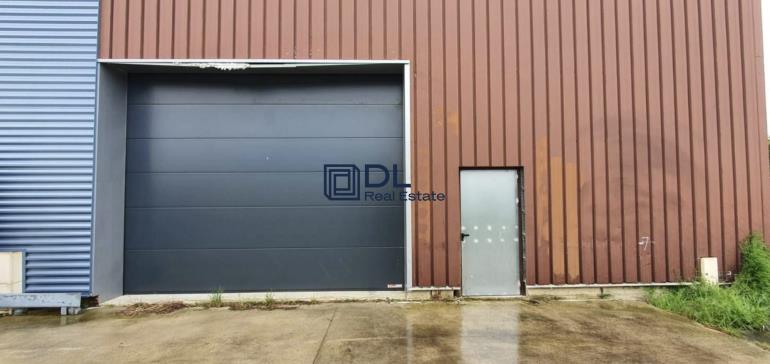 Entrepôt à vendre à Le Perray-en-Yvelines - 300 m²