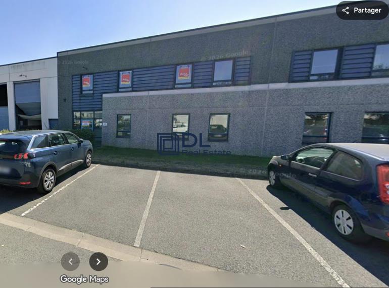 Local commercial à louer à Lesquin - 517 m²