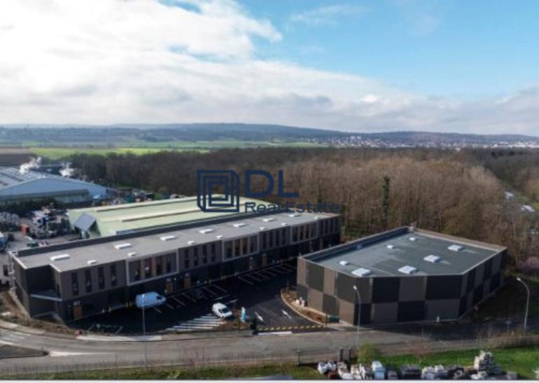 Entrepôt à louer à Mureaux - 3 266 m²