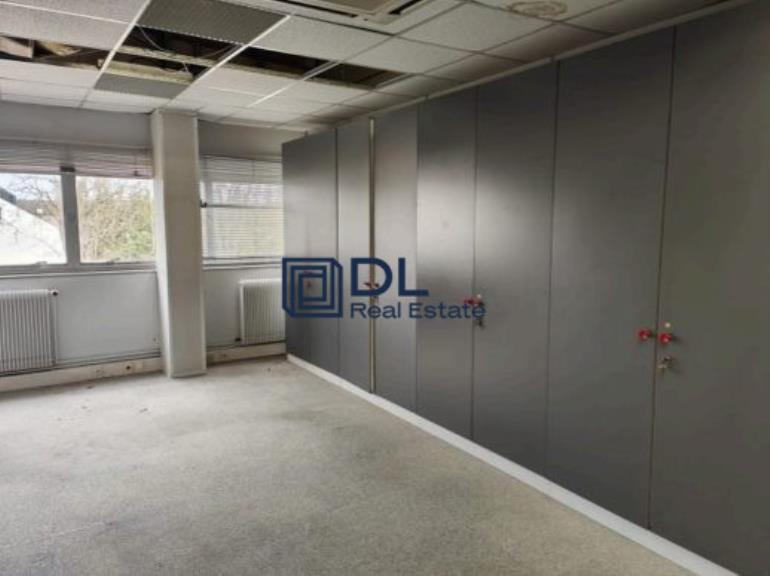 Entrepôt à louer à Plaisir - 668 m²