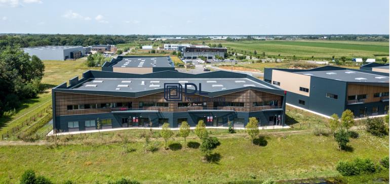 Entrepôt à vendre à Moissy-Cramayel - 428 m²
