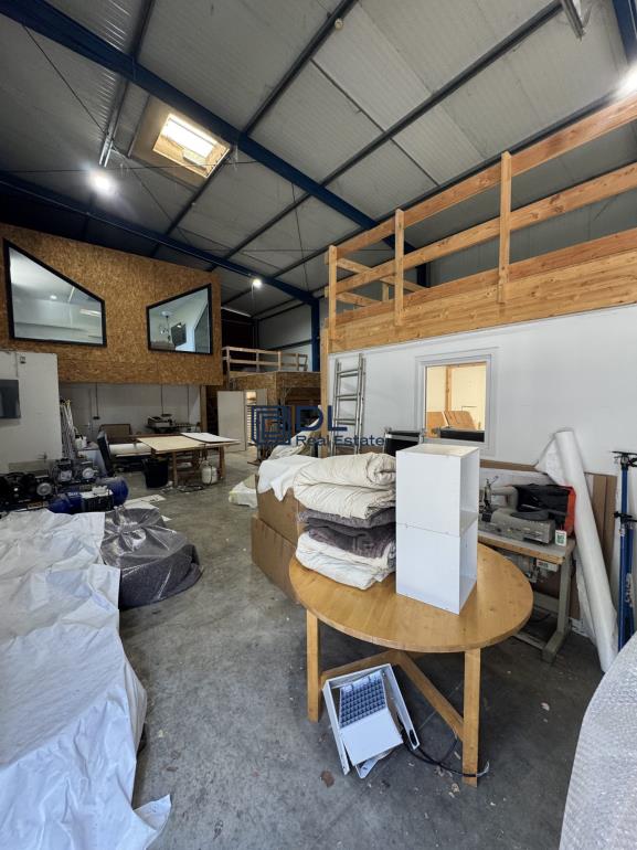 Entrepôt à louer à Brie-Comte-Robert - 615 m²