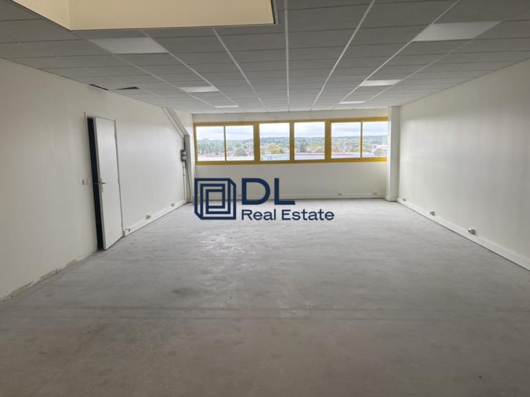 Entrepôt à vendre à Brie-Comte-Robert - 320 m²