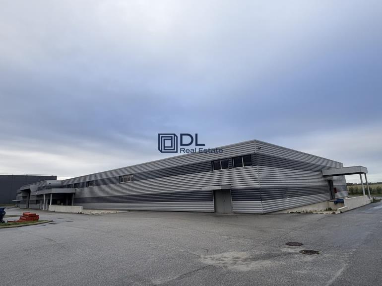 Entrepôt à louer à Houdan - 2 958 m²