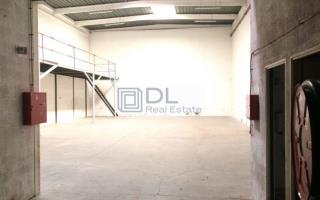 Entrepôt à louer à Bondoufle - 711 m²