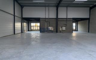 Entrepôt à vendre à Saint-Pierre-du-Perray - 7 772 m²