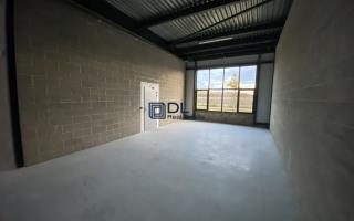 Entrepôt à vendre à Saint-Pierre-du-Perray - 7 772 m²