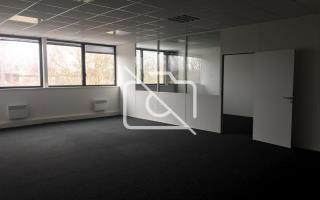 Entrepôt à louer à Lisses - 1 148 m²