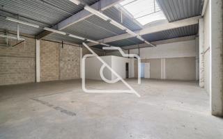 Entrepôt à louer à Lognes - 385 m²