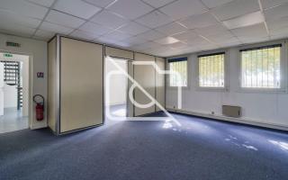 Entrepôt à louer à Lognes - 385 m²