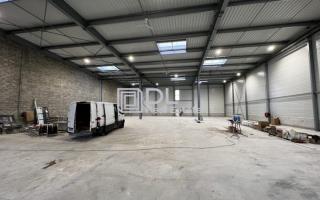 Entrepôt à louer à Viry-Châtillon - 2 687 m²