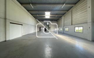 Entrepôt à louer à Les Ulis - 352 m²