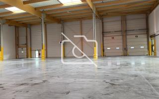 Entrepôt à louer à Brie-Comte-Robert - 3 287 m²