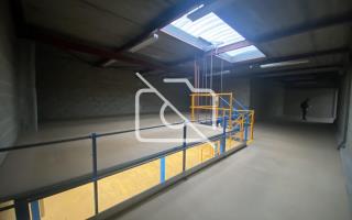 Entrepôt à louer à Fontenay-sous-Bois - 396 m²