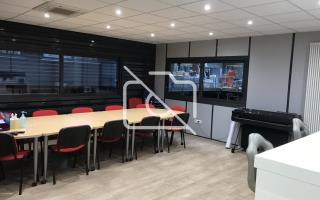 Entrepôt à louer à Haÿ-les-Roses - 1 200 m²