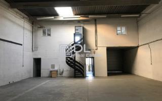 Entrepôt à vendre à Lisses - 302 m²