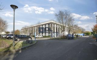 Entrepôt à louer à Villeneuve-d Ascq - 1 816 m²