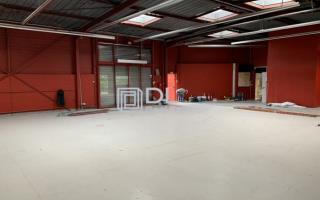 Entrepôt à louer à Pontault-Combault - 420 m²