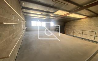 Entrepôt à louer à Quincy-Voisins - 407 m²