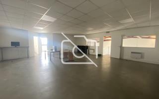 Entrepôt à louer à Quincy-Voisins - 407 m²